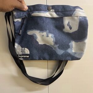 Supreme The North Face Bleached Denim Print Shoulder Bag